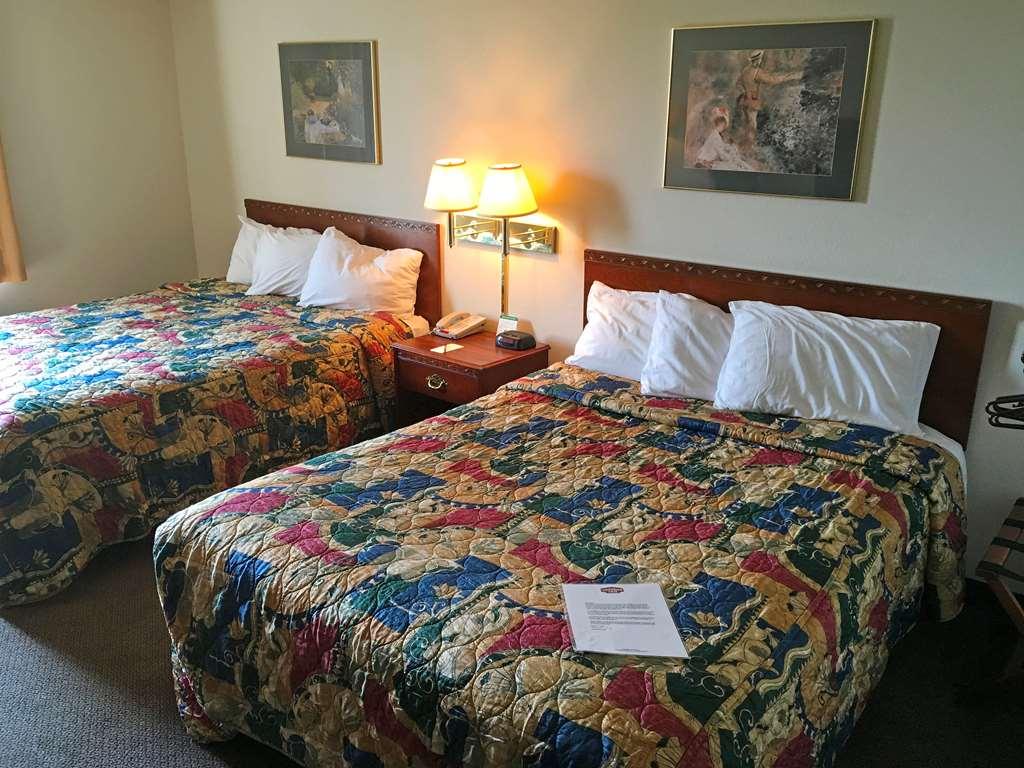 Country Hearth Inn & Suites Willard Bilik gambar