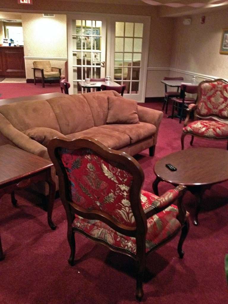 Country Hearth Inn & Suites Willard Dalaman gambar