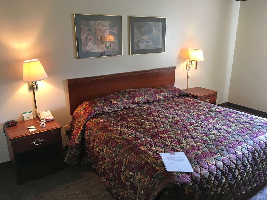 Country Hearth Inn & Suites Willard Bilik gambar